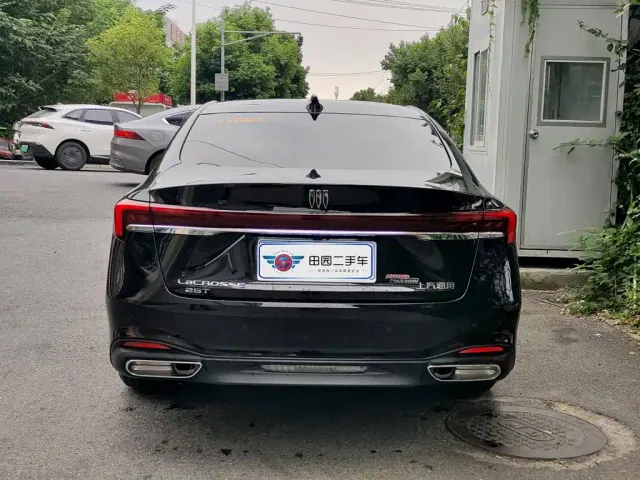 Buick LaCrosse — Фото автомобиля 5