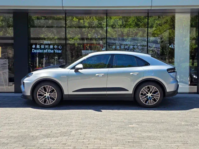 Porsche Macan EV — Фото автомобиля 6