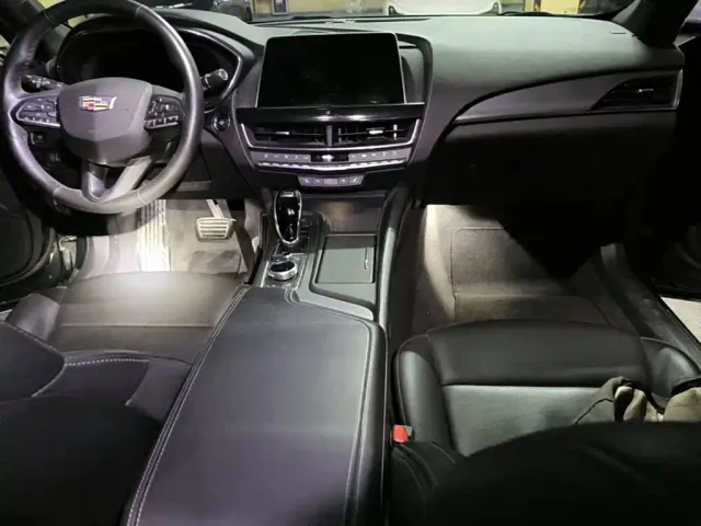 Cadillac CT5 — Фото автомобиля 12