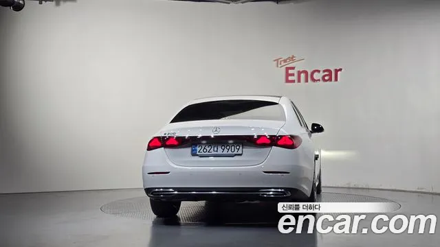 Mercedes-Benz E-Class W214 — Фото автомобиля 4