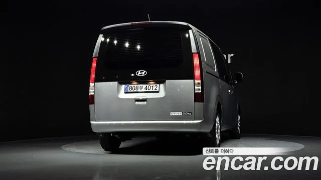 Hyundai Staria Staria — Фото автомобиля 4