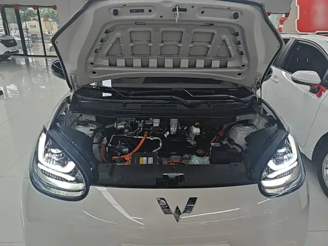 Wuling Bingo — Фото автомобиля 19