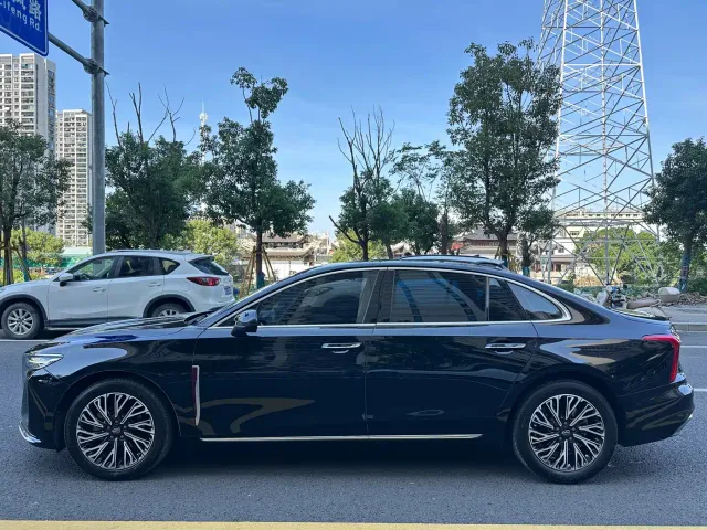 Hongqi H5 — Фото автомобиля 3