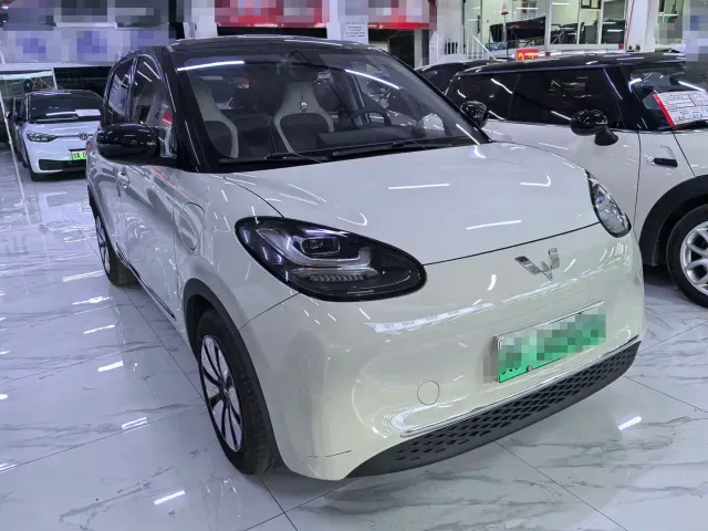 Wuling Bingo — Фото автомобиля 3