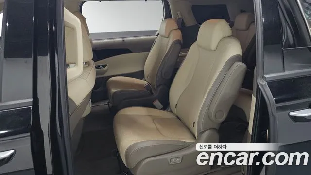Kia Carnival 4th Gen — Фото автомобиля 12