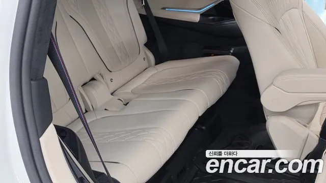 BMW X7 M60i xDrive M Sport 6 мест — Фото автомобиля 13