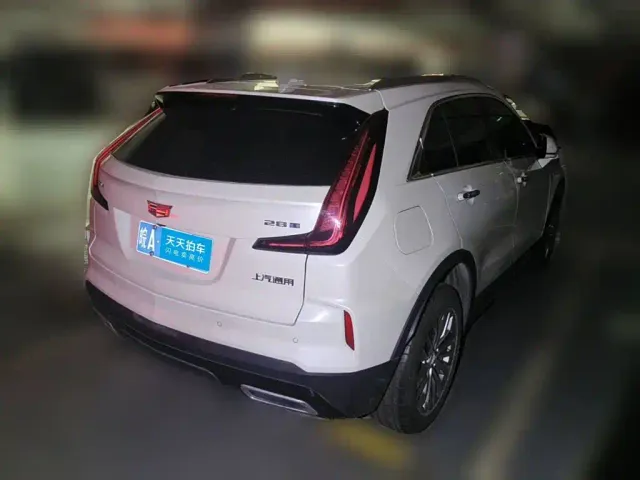 Cadillac XT4 — Фото автомобиля 2