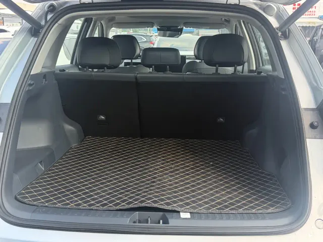 Geely Galaxy Starship 7 EM-i — Фото автомобиля 18