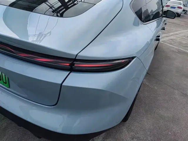 Nio ET5 — Фото автомобиля 7