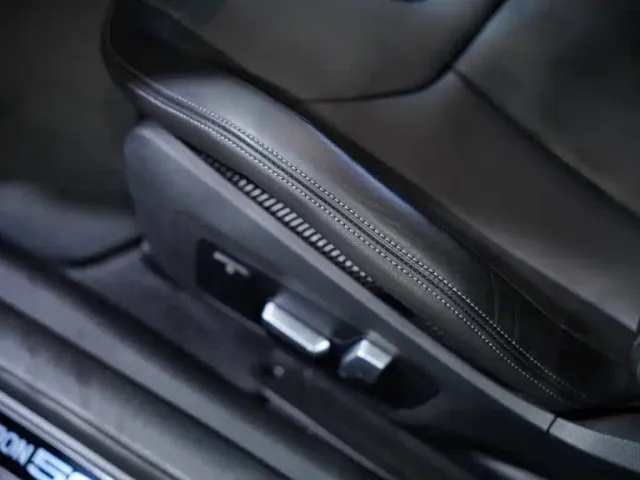 BMW M4 — Фото автомобиля 24