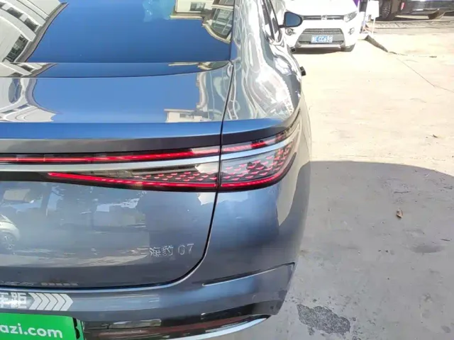 BYD Seal 07 DM-i — Фото автомобиля 7