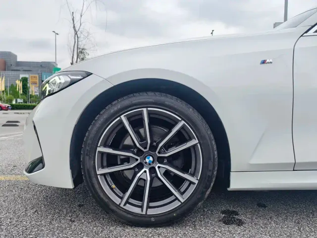 BMW 3 Series — Фото автомобиля 7