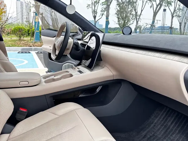 Nio ET7 — Фото автомобиля 6