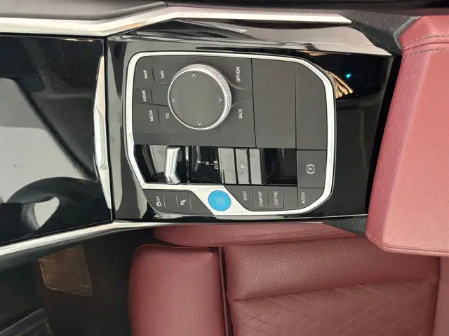 BMW i3 — Фото автомобиля 22
