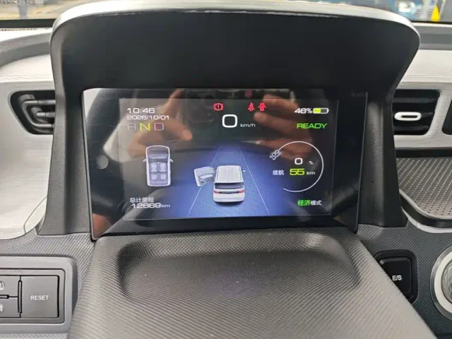 Wuling Hongguang Mini EV — Фото автомобиля 11
