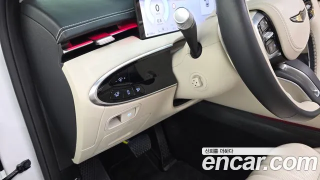Genesis GV70 2.5T Бензин AWD — Фото автомобиля 27