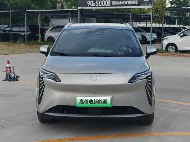 GAC Aion Y — Фото автомобиля 2