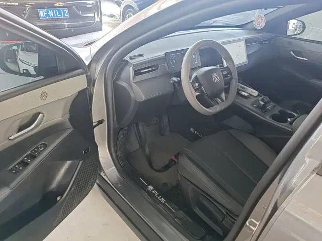 BYD Qin PLUS — Фото автомобиля 15