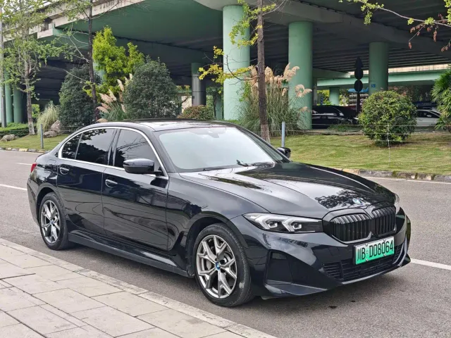 BMW i3 — Фото автомобиля 3