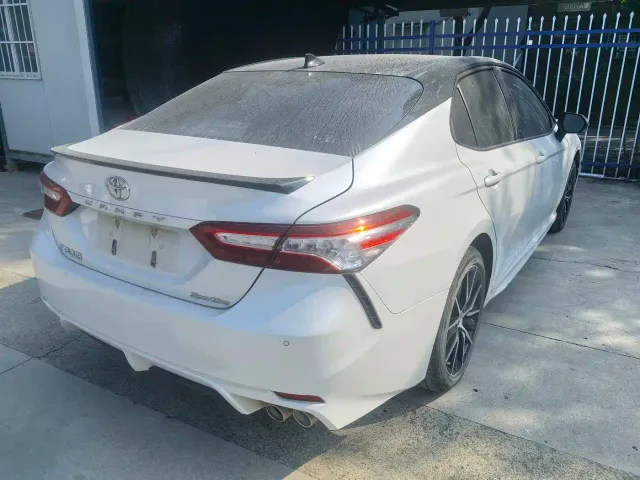 Toyota Camry — Фото автомобиля 6