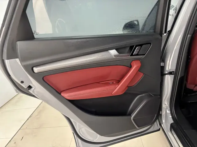 Audi Q5L — Фото автомобиля 19