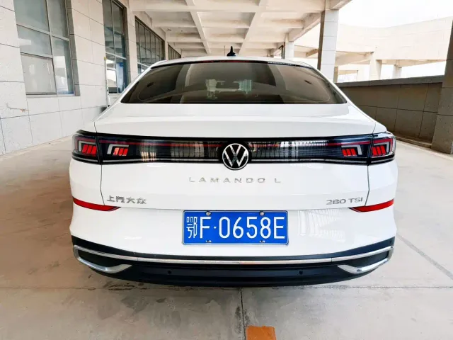 Volkswagen Lamando — Фото автомобиля 4