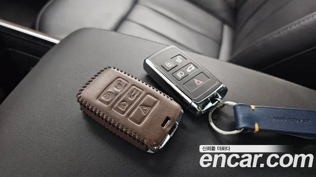 Land Rover Range Rover — Фото автомобиля 24