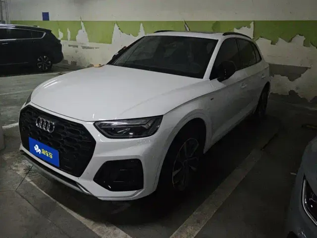 Фотография автомобиля — Audi Q5L