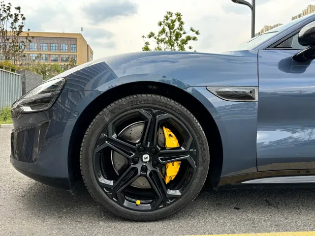 Xiaomi SU7 — Фото автомобиля 11