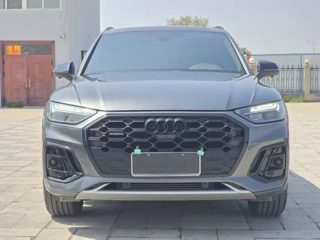 Audi Q5L — Фото автомобиля 2