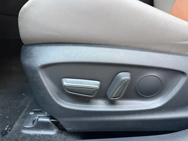 Toyota Levin 2023 Smart Hybrid 1.8L Sport Edition — Фото автомобиля 7