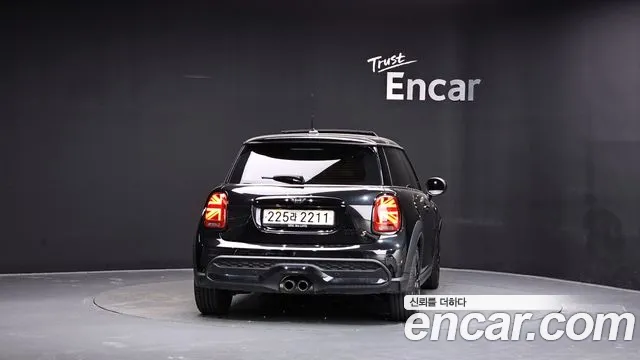 MINI Cooper — Фото автомобиля 4
