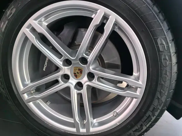 Porsche Macan — Фото автомобиля 13