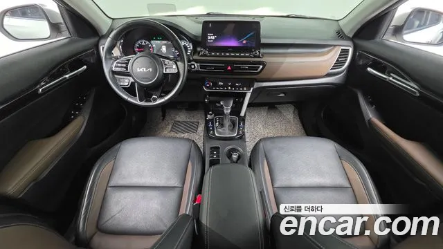 Kia Seltos — Фото автомобиля 7