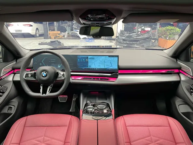 BMW 5 Series — Фото автомобиля 4