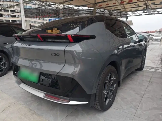 Lynk & Co Z20 — Фото автомобиля 6