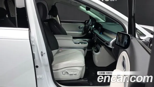 Hyundai Ioniq 9 — Фото автомобиля 16