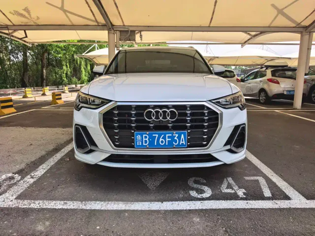 Audi Q3 — Фото автомобиля 2