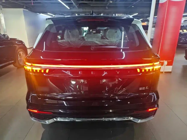 Geely Xingyue L — Фото автомобиля 5