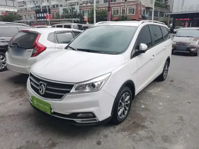 Фотография автомобиля — Baojun 730
