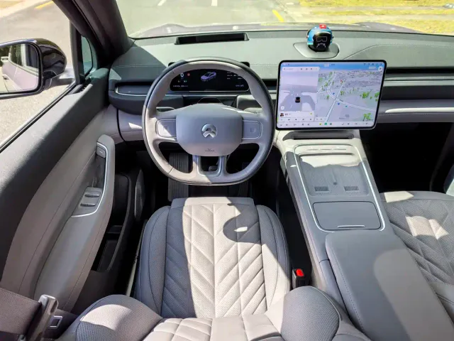 Nio EC6 — Фото автомобиля 16