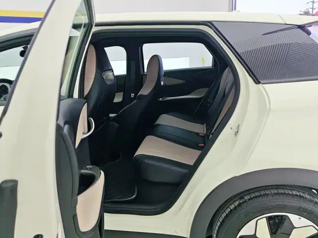 BYD Dolphin — Фото автомобиля 11