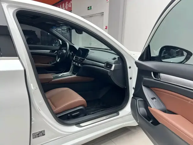 Honda Inspire — Фото автомобиля 17