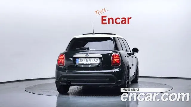 Mini Cooper Cooper 5 дверей Resolute Edition — Фото автомобиля 4
