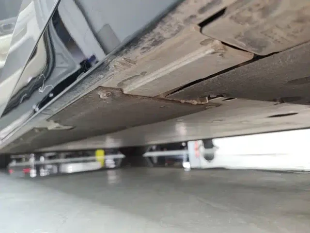 Li Auto MEGA — Фото автомобиля 21