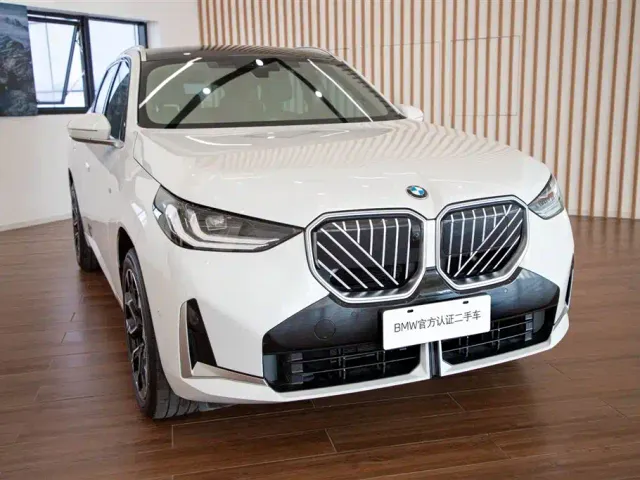 BMW X3 — Фото автомобиля 4