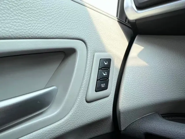 Toyota Granvia — Фото автомобиля 18