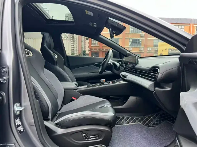 GAC Trumpchi Emkoo — Фото автомобиля 17