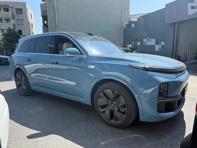 Li Auto L9 — Фото автомобиля 3
