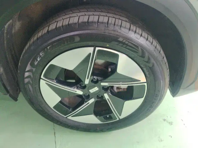 Geely Galaxy E5 — Фото автомобиля 6